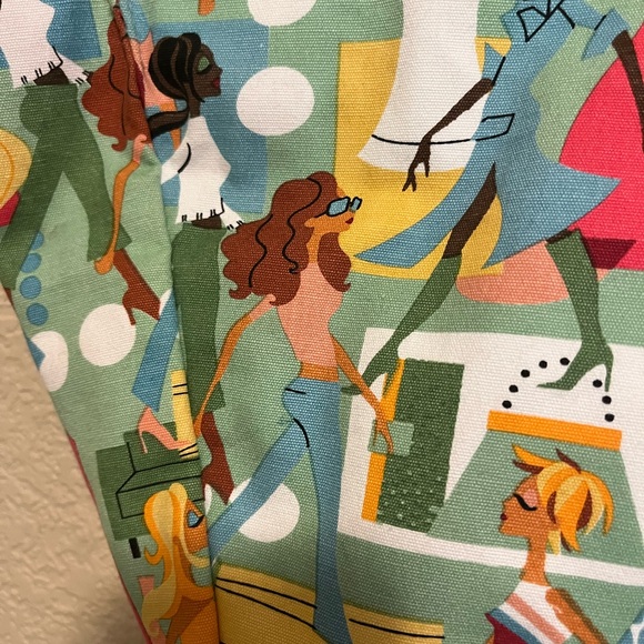 Vintage Neiman Marcus Fashion
Diva Tote Bag Purse Round Bamboo Handles - Picture 3 of 6